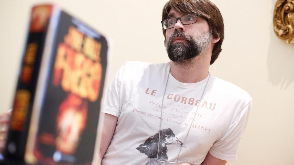 EL NOVELISTA jOE HILL EN SU ÚLTIMA VISITA A AVILÉS.