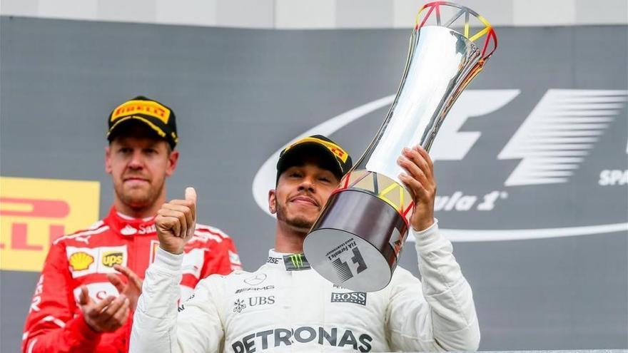 Hamilton aprieta el Mundial