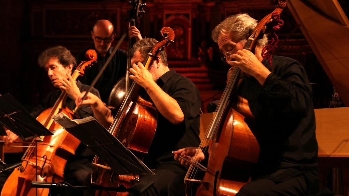 Jordi Savall i els membres de l&#039;orquestra Le Concert des Nations