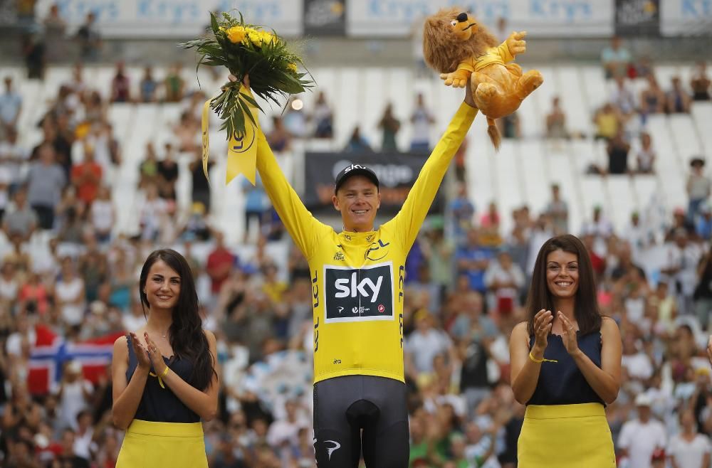 Froome se asegura el Tour en una crono en la que ganó el polaco Bodnar. Landa quedó a un segundo del podio de París. Urán y Bardet secundarán al campeón británico.