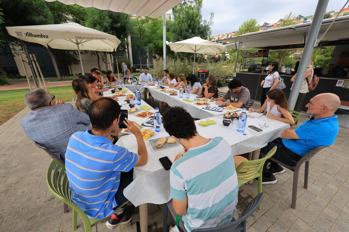 Desayuno informativo de la rectora para hacer balance del curso.