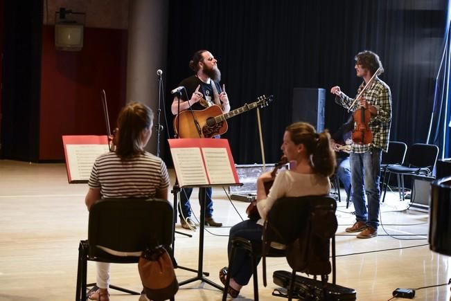 Ensayo de RED Beard con orquesta de cuerda en el ...