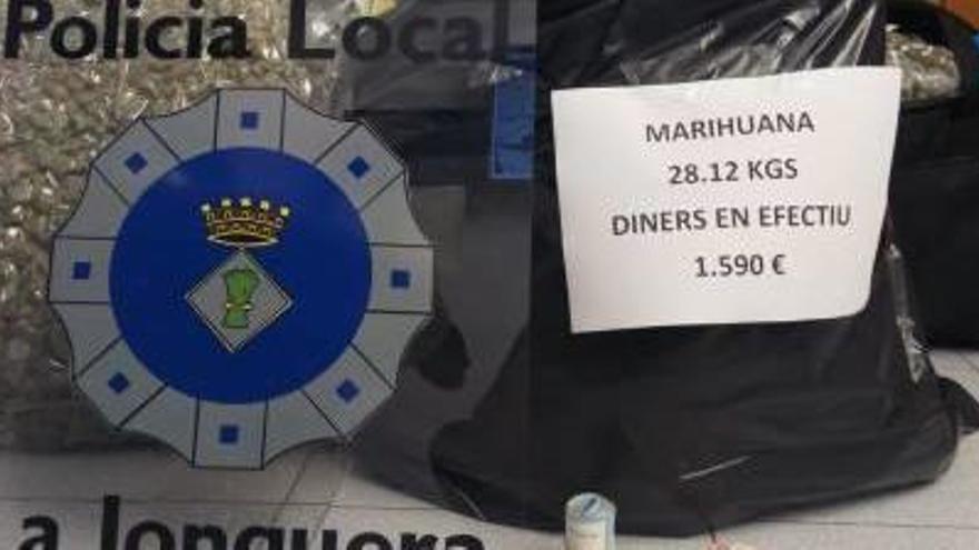 La droga i els diners comissats per la policia.