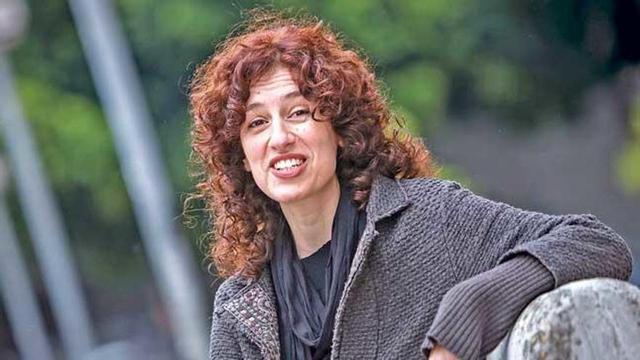 Arantxa Andreu, cantante, guitarrista y compositora.