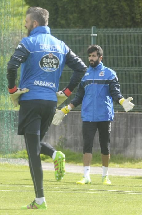 El Deportivo entrena para reponerse de la goleada