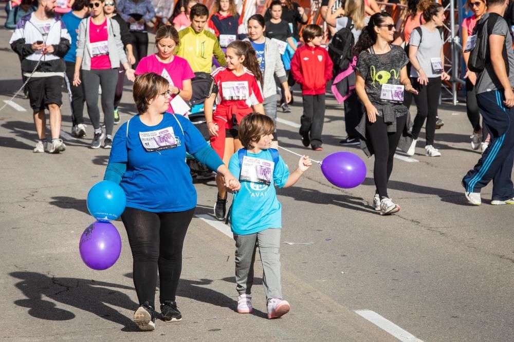 Búscate en la galería de fotos de la Marxa contra la Violencia de Género