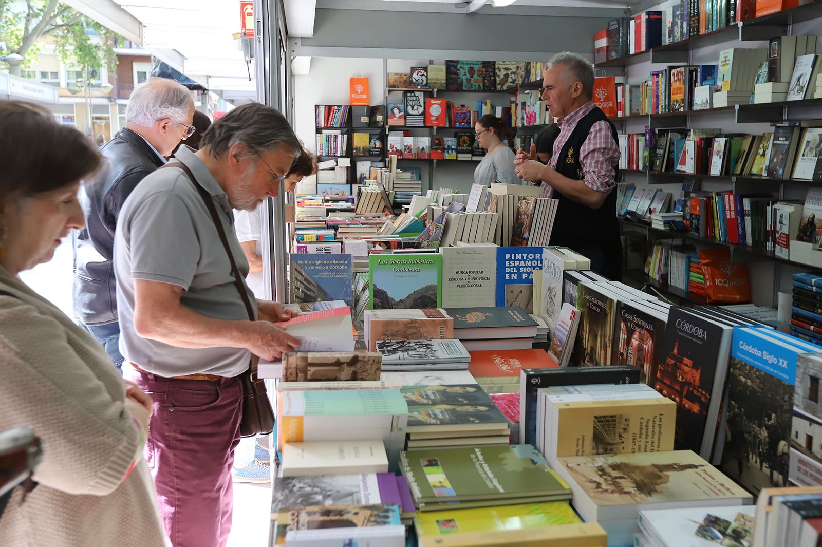 La jornada del sábado en la Feria del Libro, en imágenes