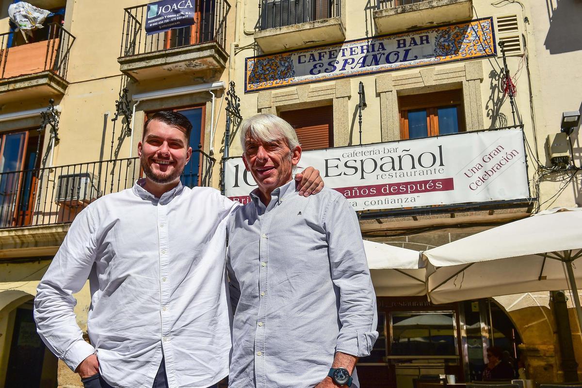 Fotogalería | El Español, más de medio siglo en Plasencia con la familia Valencia al frente