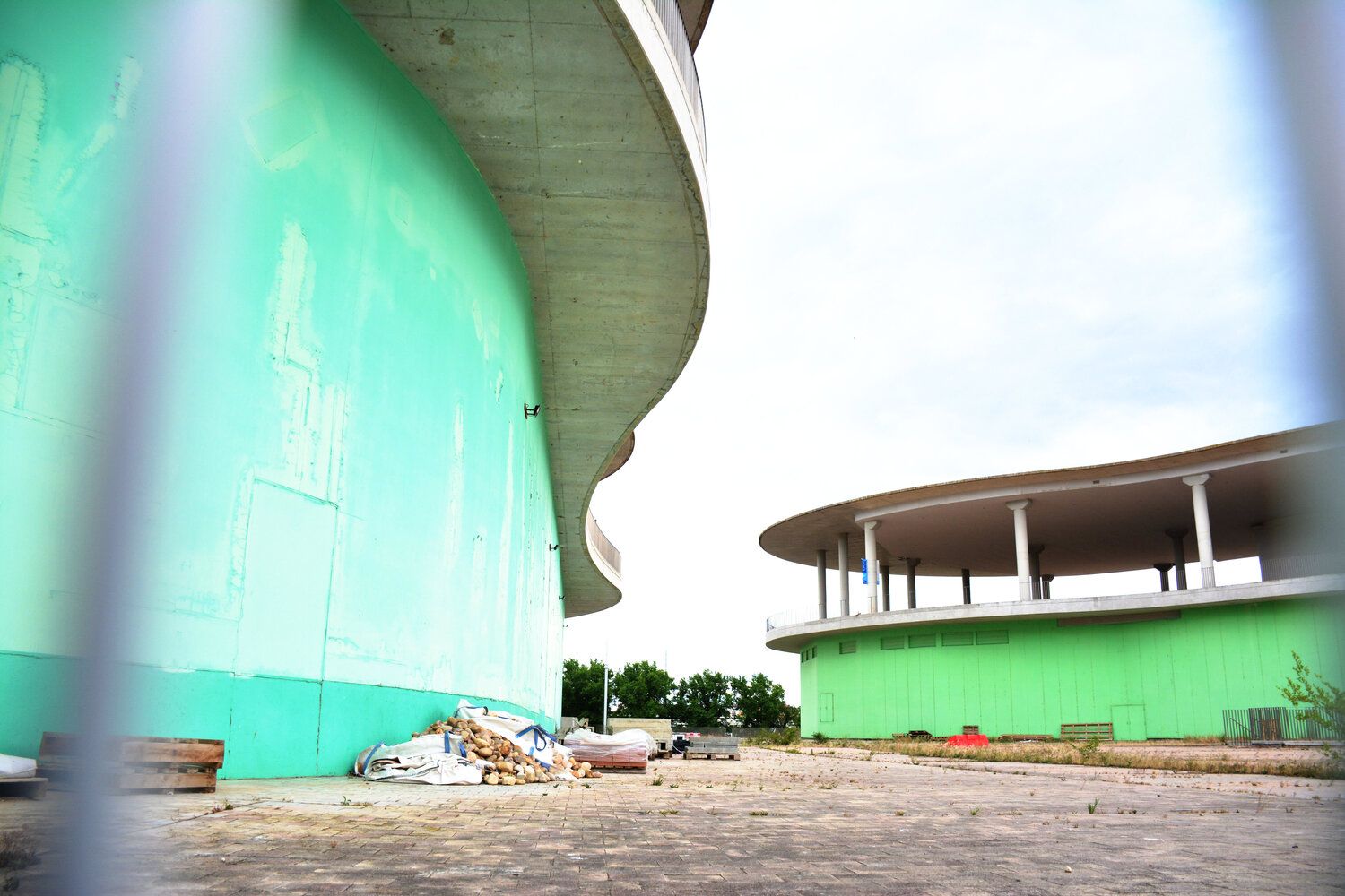 En imágenes | Este es el estado actual de los 'cacahuetes' de la Expo