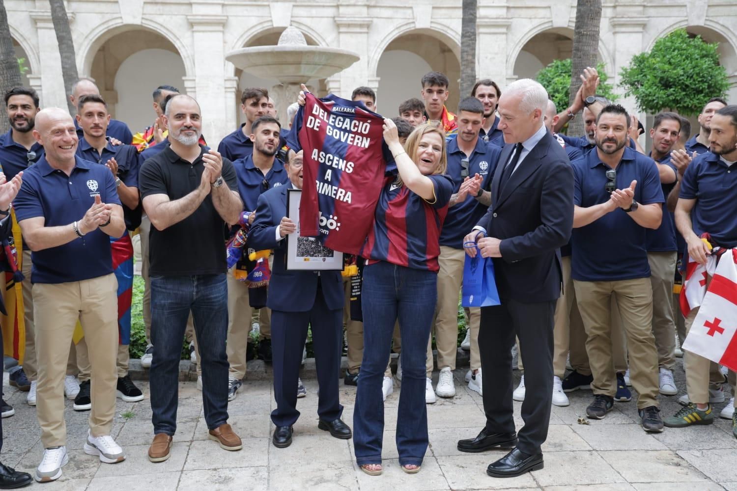 La celebración del ascenso del Levante UD, en imágenes