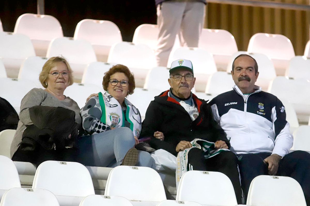 Las imágenes de la afición del Córdoba CF - Pontevedra
