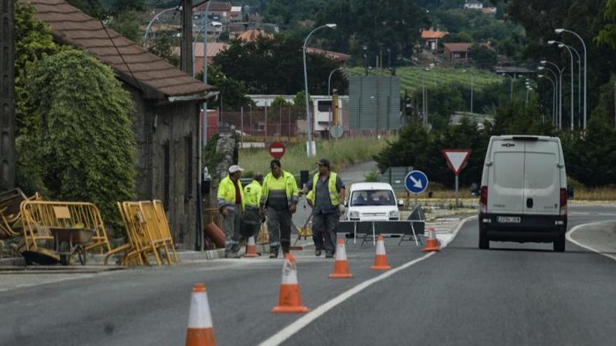 Las obras en la carretera de Vilanoviña a Caldas causará retenciones de tráfico durante medio año