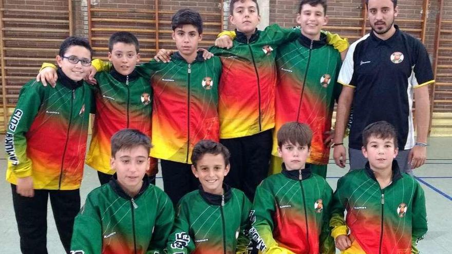 El equipo infantil del CB Virgen de la Concha.