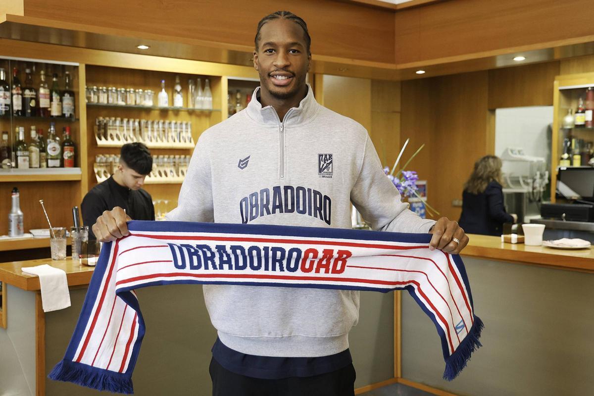 Munnings: "No estoy aquí para luchar por el puesto de nadie"