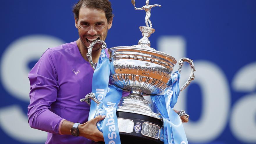 Nadal levanta su duodécimo Godó tras una final agónica ante Tsitsipas