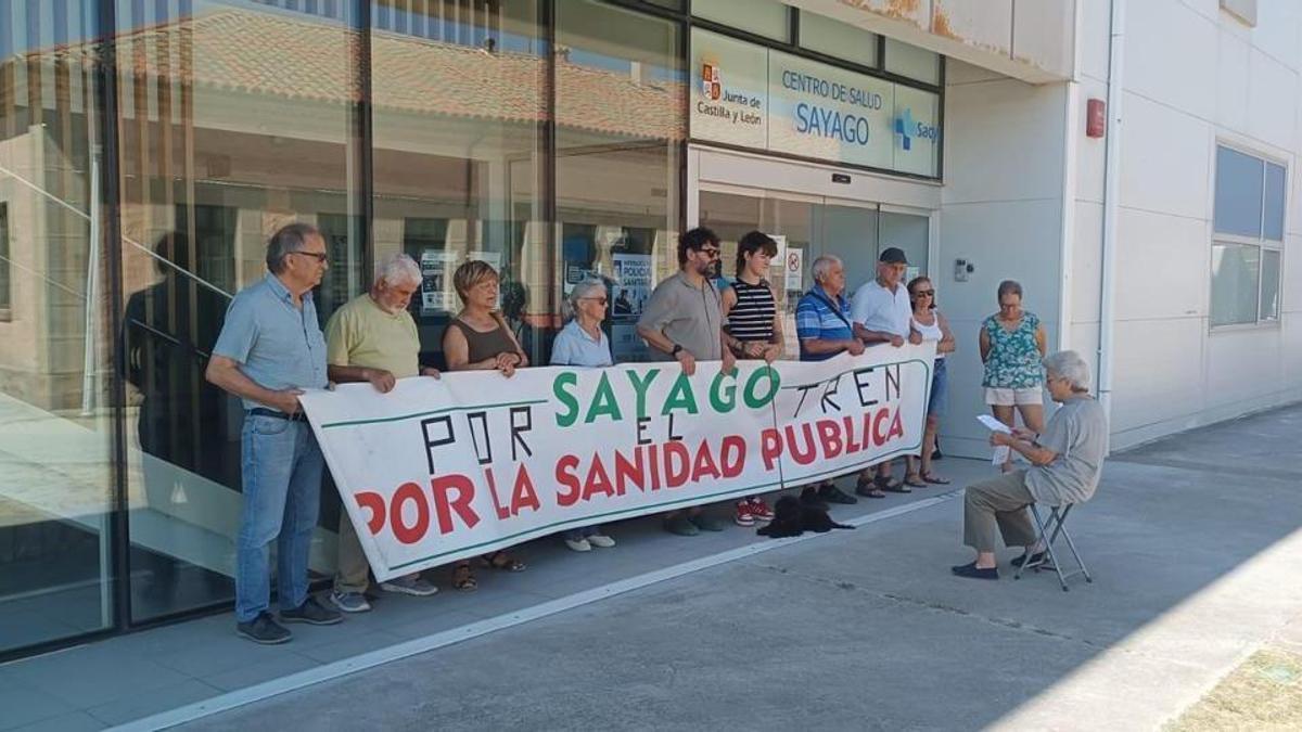 Concentración número 223 por la sanidad en Sayago