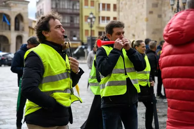 GALERÍA | La protesta de bomberos y policías municipales, en imágenes