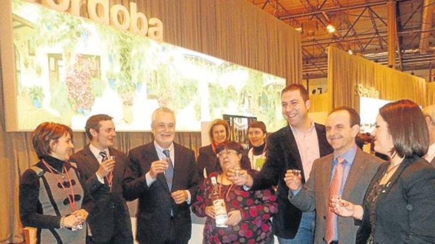 La Junta ultima con los sindicatos y la CEA el Pacto Andaluz por el Turismo