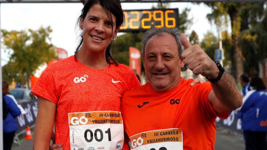 Fermín Cacho con Ruth Beitia tras correr en Madrid este fin de semana.