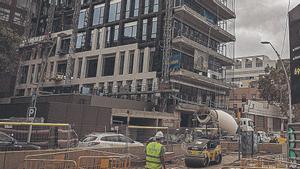 Un edificio en construcción en Barcelona, en octubre pasado.