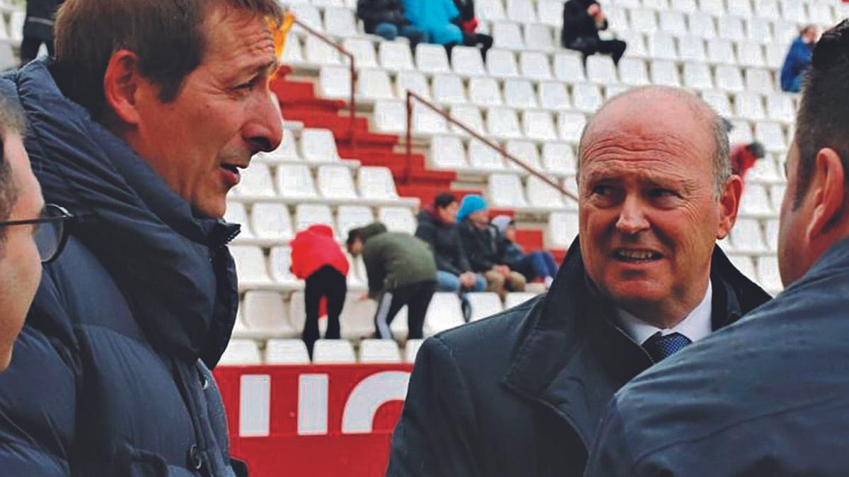 Luis Miguel Ramis con Pepe Mel, el entrenador con más partidos en Segunda División, sin contar los de promoción.