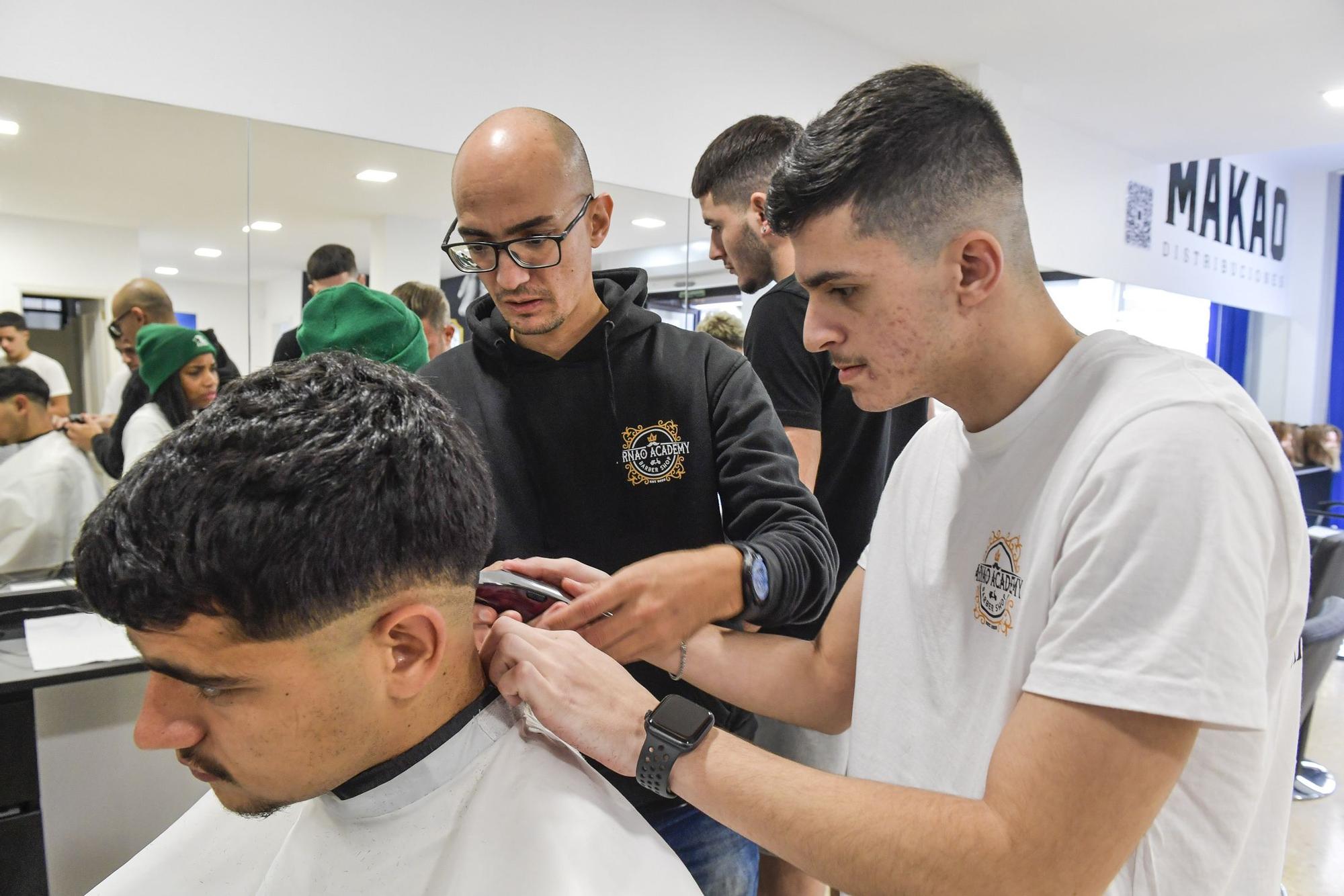 Academia de barbería y peluquería Arnao, en Telde