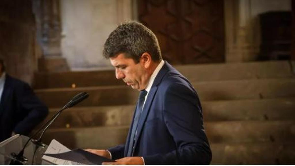 Mazón durante su discurso de dimisión