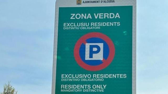 «Prioridad internacional», Vox decreta que los 6.500 extranjeros residentes en Alcúdia pasen por delante de los españoles que viven en otros municipios de la isla.
