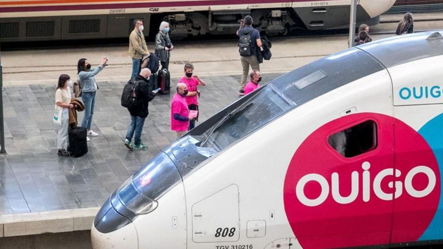 Los trenes «AVE low cost» con Madrid necesitan 30 enlaces al día para ser viables