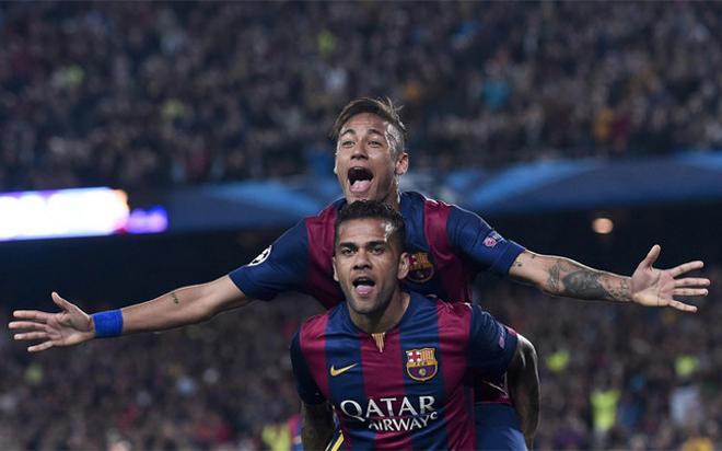 Doblete de Neymar ante el PSG y celebración a caballito de Alves