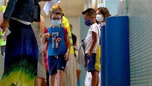 Tornada al col·le a Madrid: sense nervis i amb termòmetres