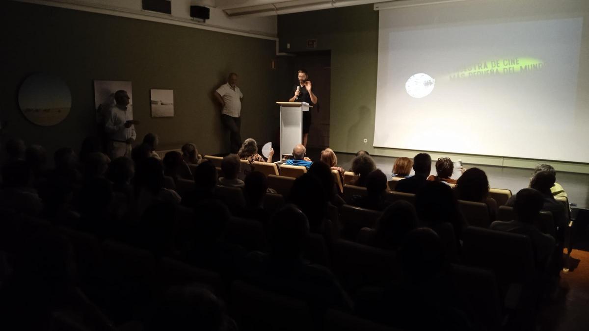 Néstor Prades durante la presentación de la cita.