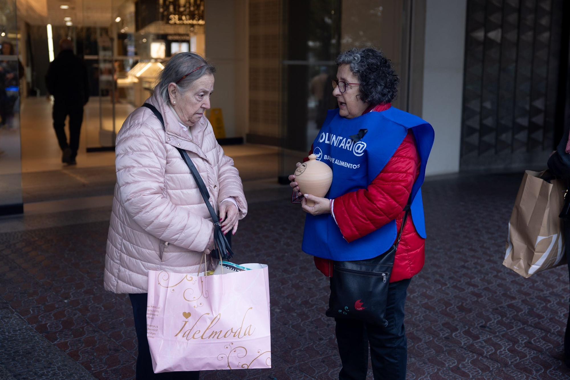 En imágenes | Campaña del Banco de Alimentos para ayudar a Valencia