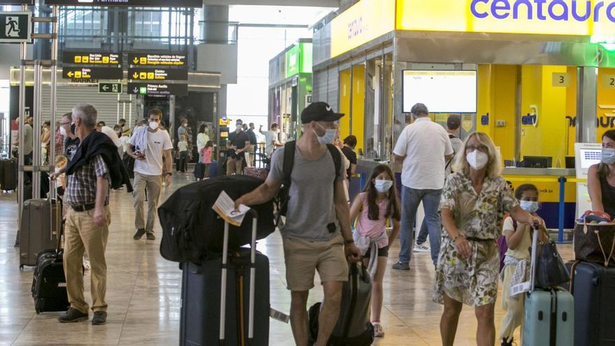 La falta de coches amenaza al alquiler turístico