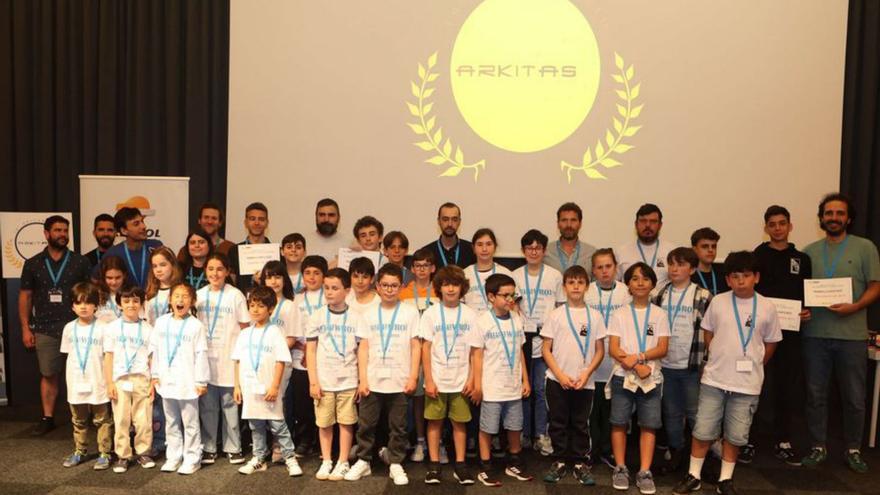 Pequeños maestros de la robótica