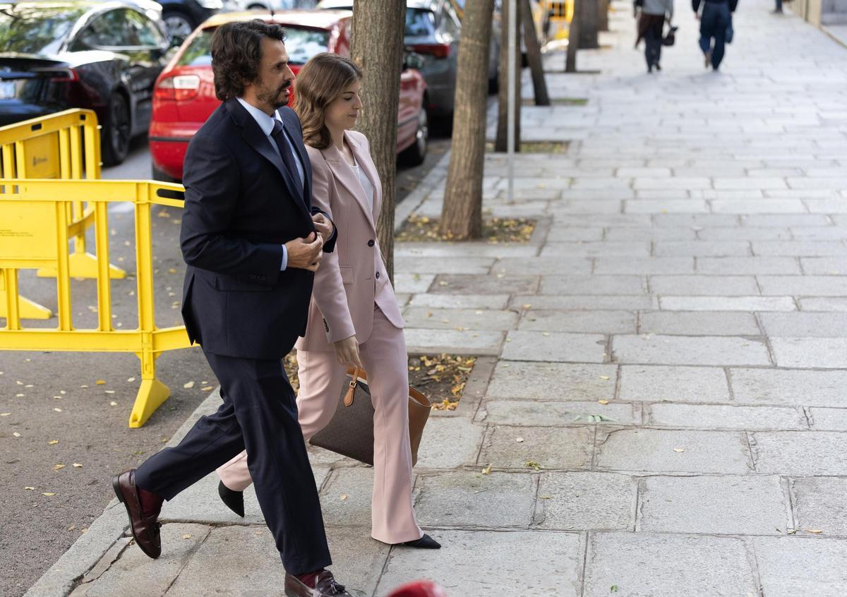 El querellante Alberto González Amador a su llegada la segunda jornada del juicio al fiscal general del Estado, en el Tribunal Supremo, a 4 de noviembre de 2025