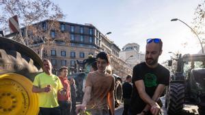 Sánchez promet "enfortir" la llei de la cadena alimentària arran de la protesta