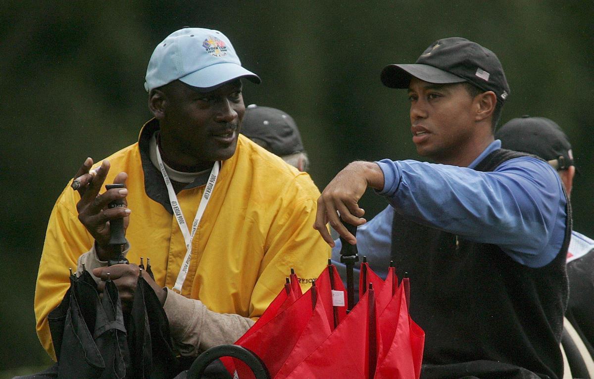 Michael Jordan, junto a otra leyenda del deporte mundial como Tiger Woods