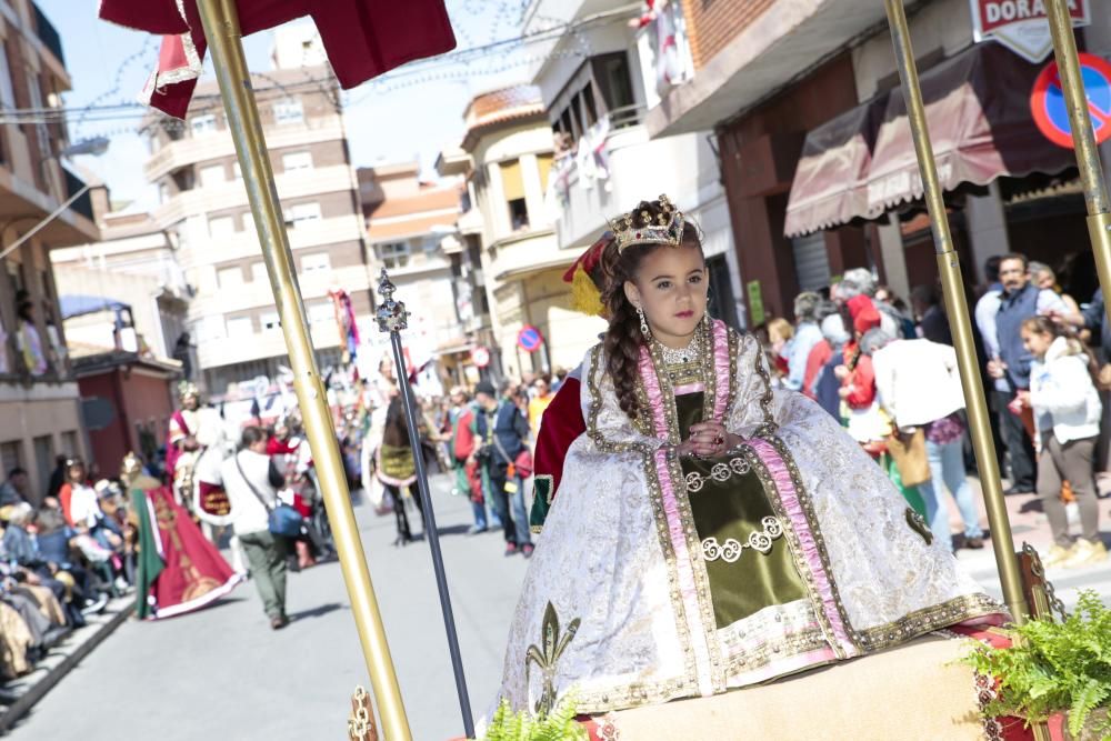 La comparsa Labradores presenta un boato muy participativo y primaveral, y con la interpretación del pasodoble Sueños Festeros logró emocionar al numeroso público