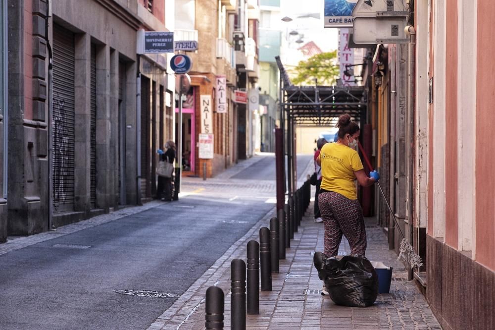 Paseo por Santa Cruz en la desescalada.