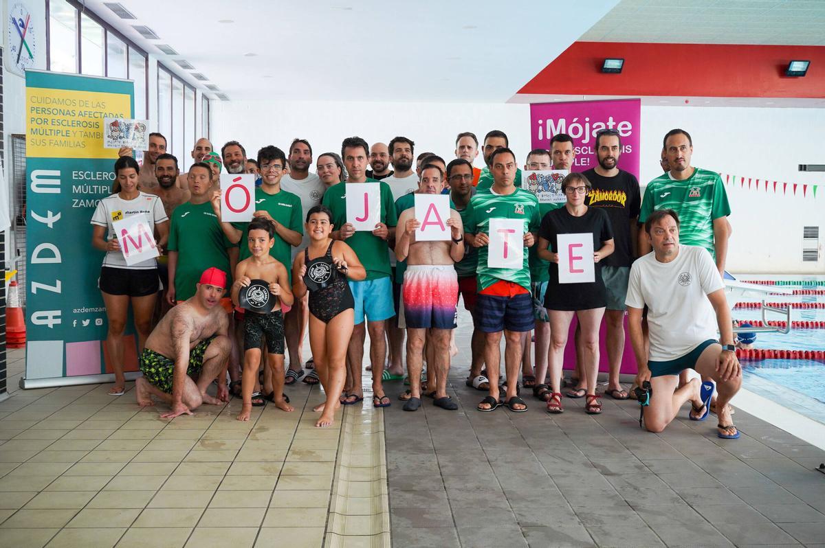 Reportaje foto, campaña "Mójate por la EM"
