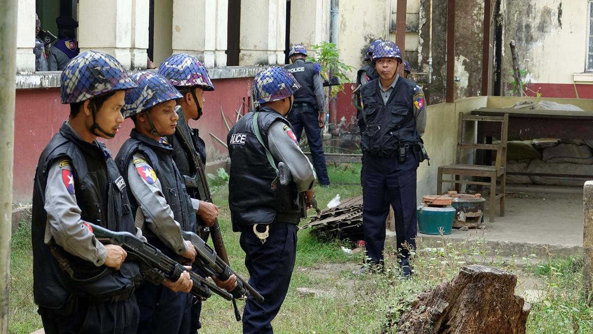 Burma'daki askeri bombalamada tamamı kadın ve çocuk 28 kişi öldü