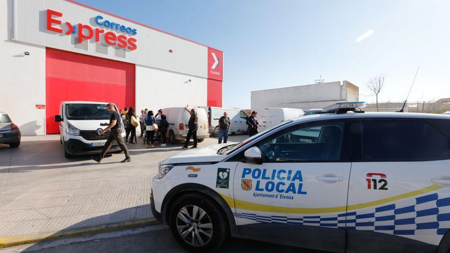 Correos Express paraliza sus entregas en Ibiza «sin dar explicaciones» -  Diario de Ibiza