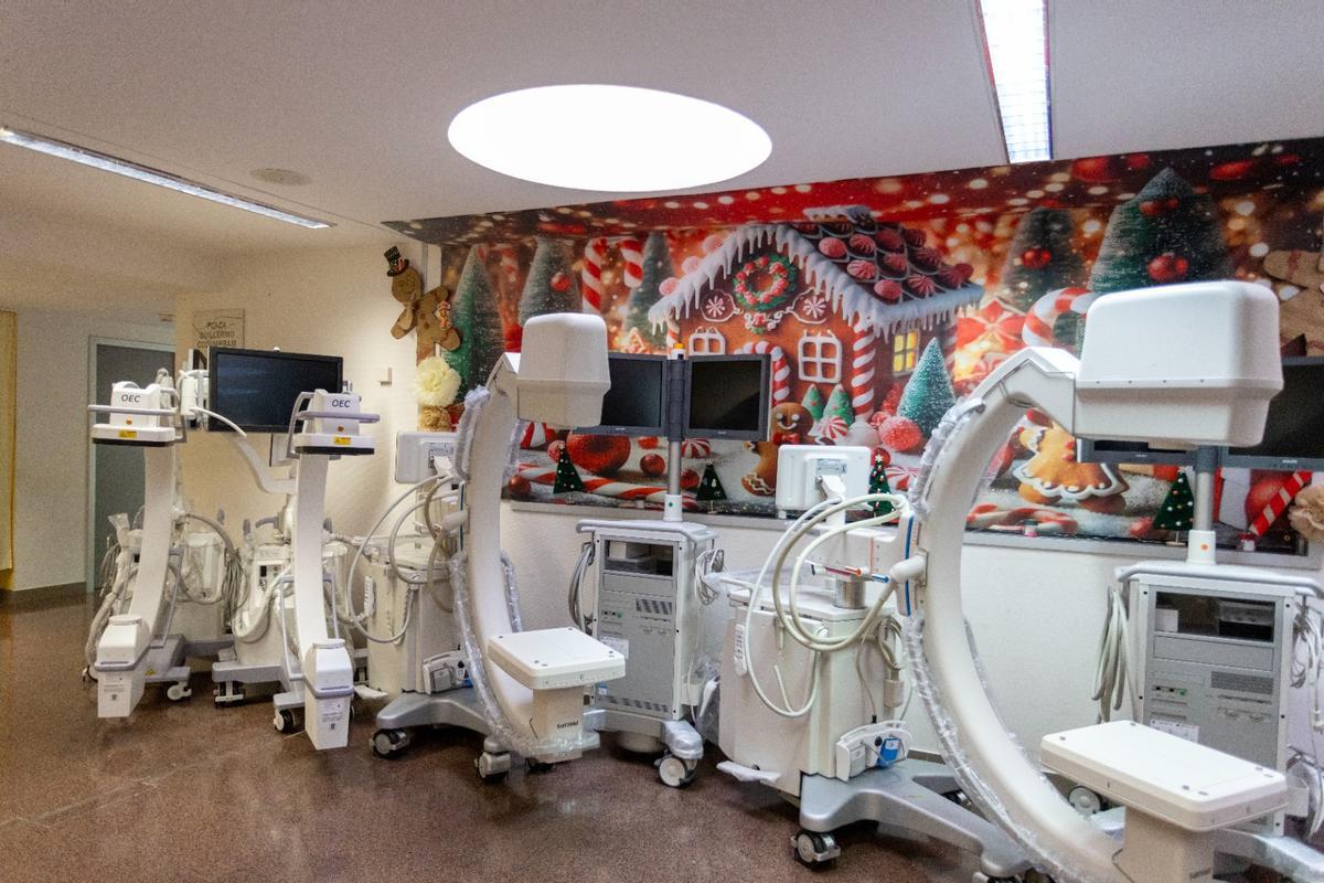 FOTOS | Son Llàtzer renueva sus equipos de radiología y farmacia para ganar precisión y reducir las esperas