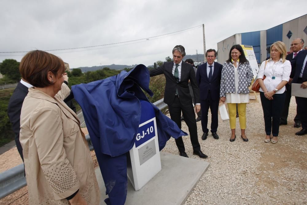 El Ministro de Fomento en Gijón