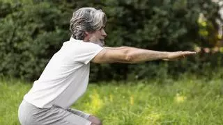 Alessandra Moreira, entrenadora personal, sobre cómo estar en forma a los 50 años: "Al menos 15 sentadillas"