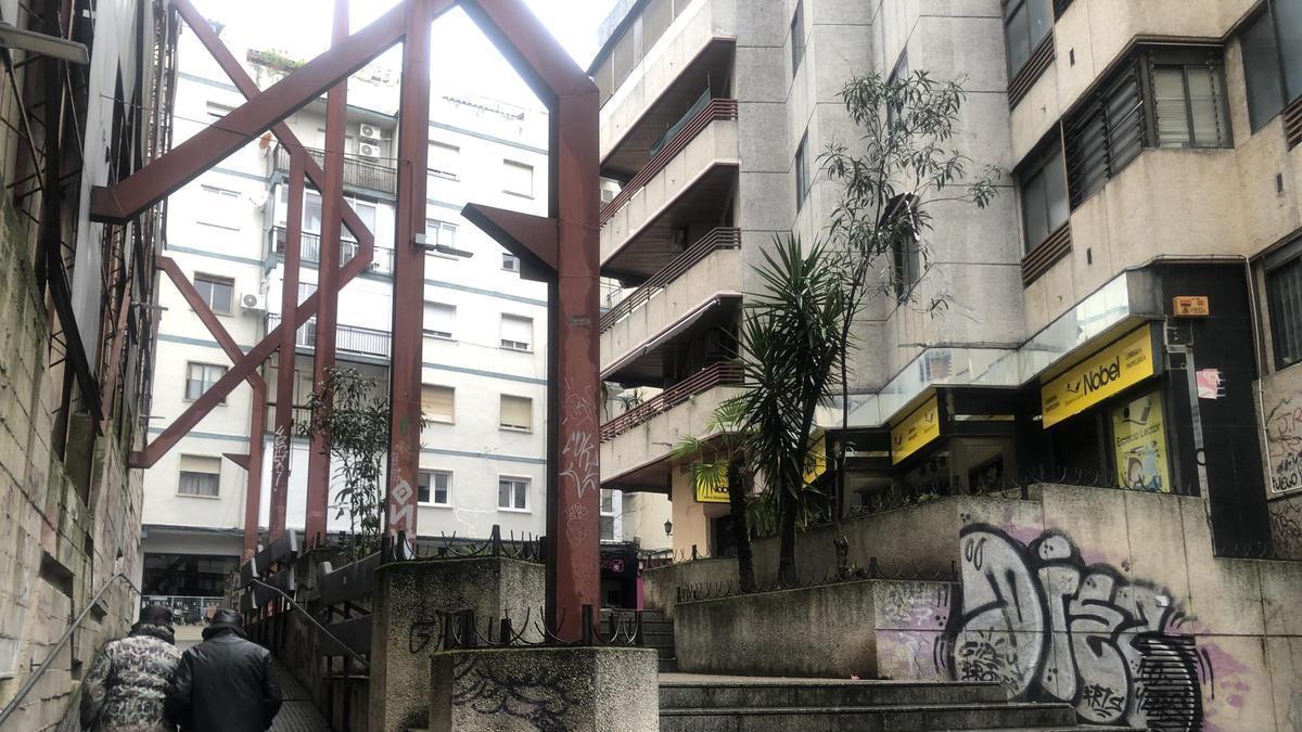 Vídeo | De 127.000 a 314.000 euros: así son los pisos de la plaza de los Maestros en Cáceres