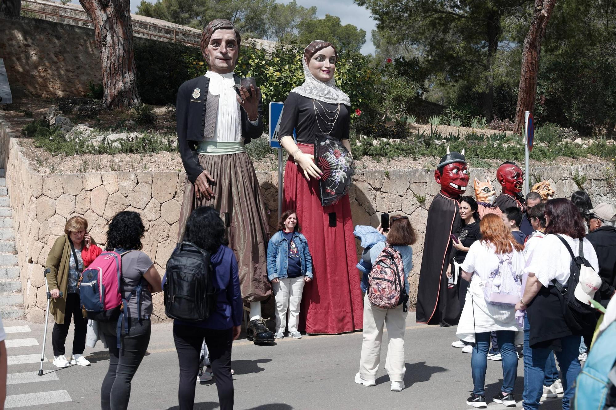 Palma celebra un concurrido Diumenge de l'Àngel