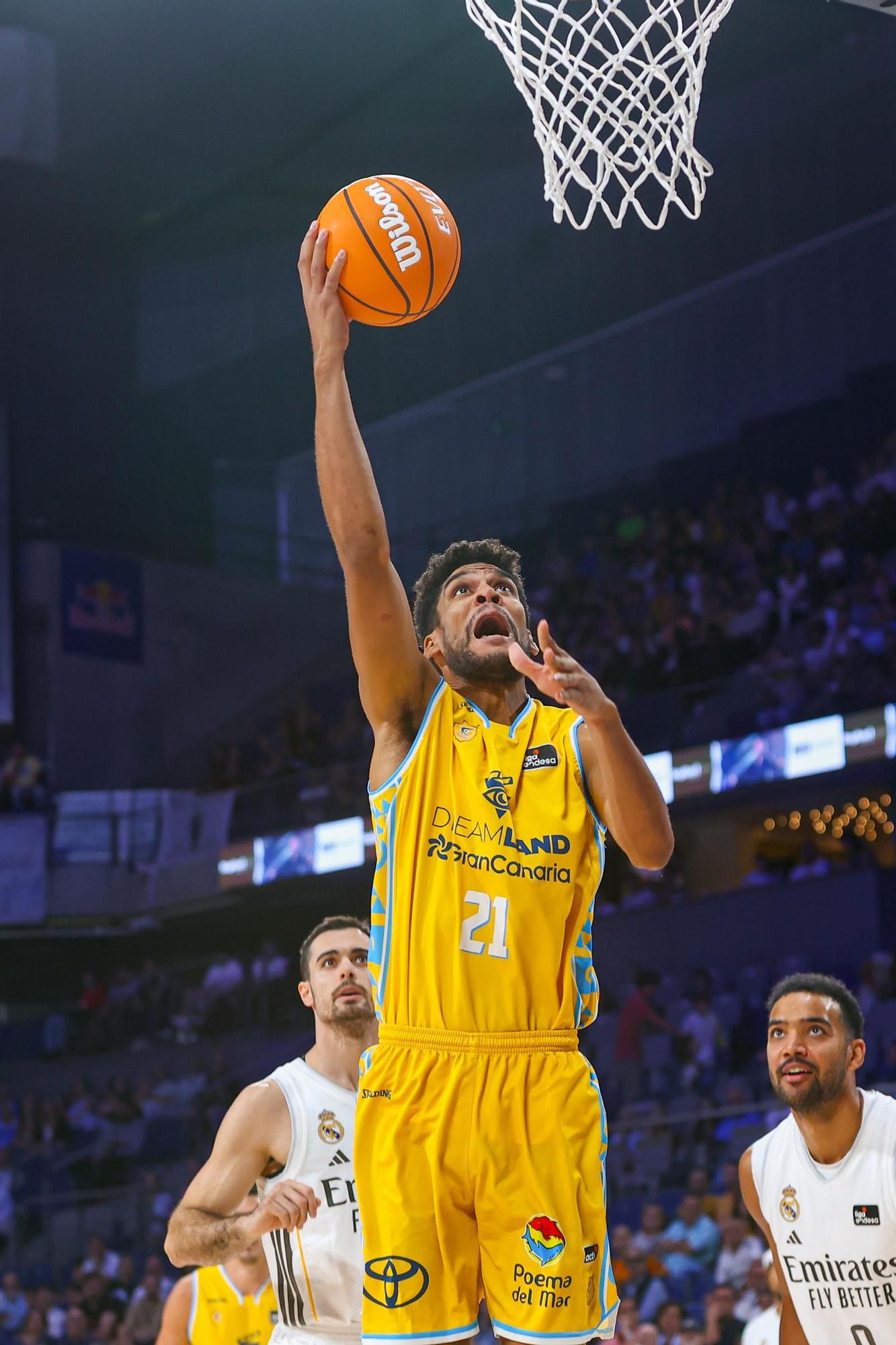 Galería del debut liguero del CB Gran Canaria ante el Real Madrid