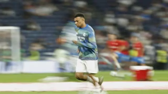 Deschamps defiende a Mbappé tras la polémica con un candidato presidencial de Francia